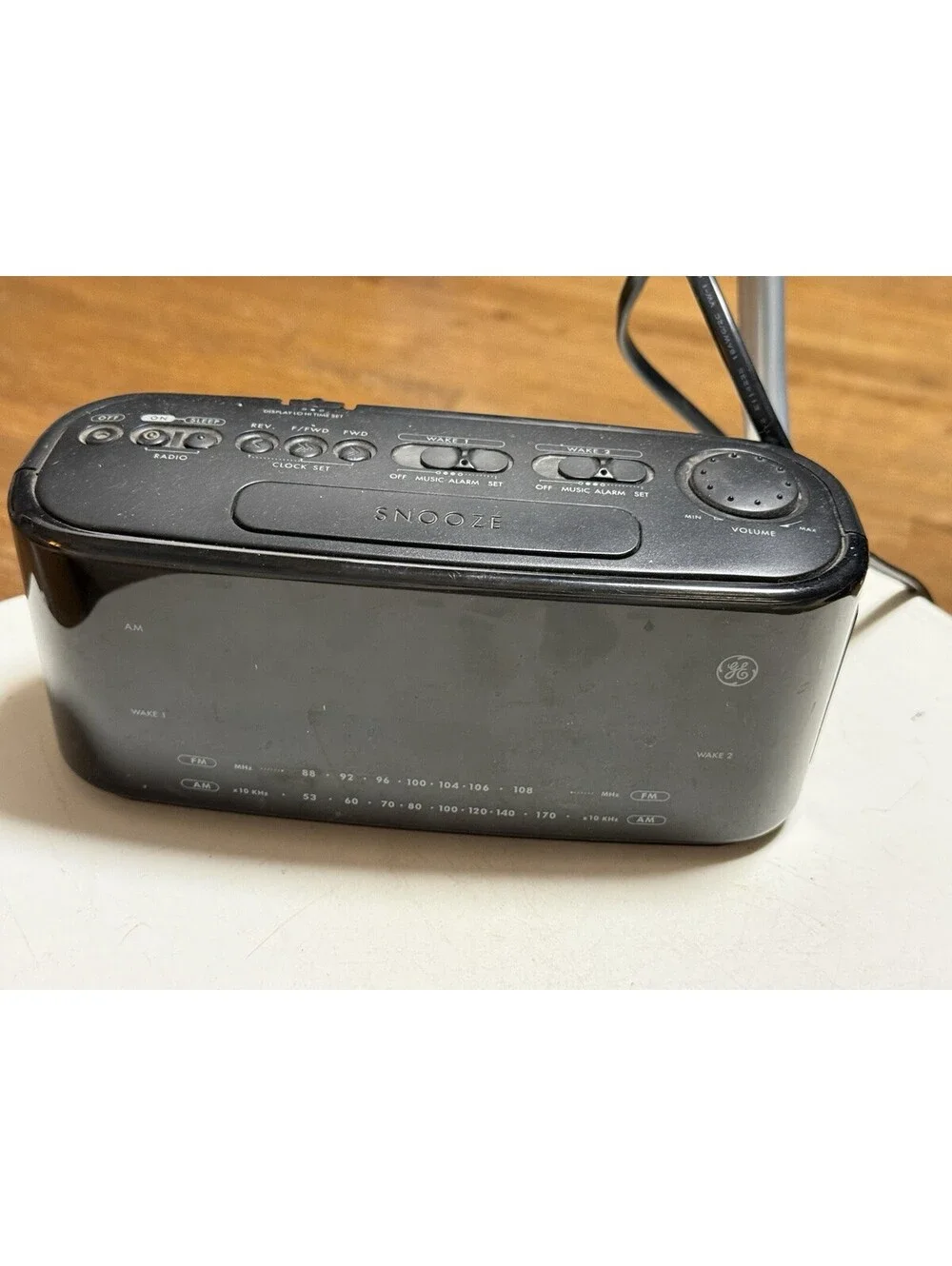GE Model 7-4852B Alarm Clock-Green LED-AM/FM-2000-Corded/Batt Bkup- Working